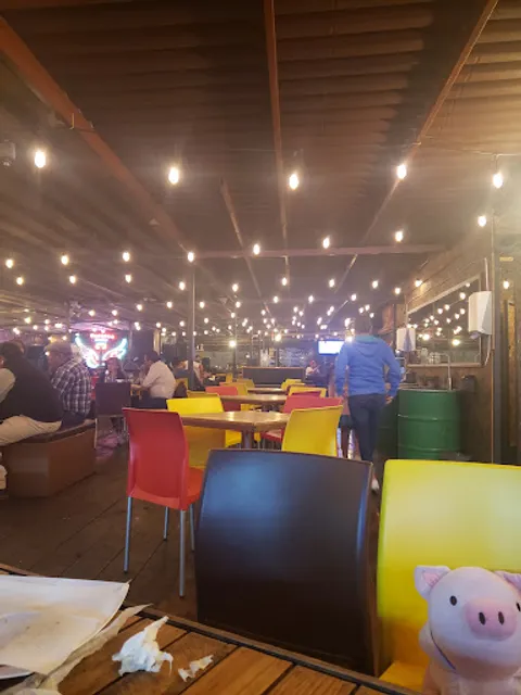 El Tapanco Beer & Grill