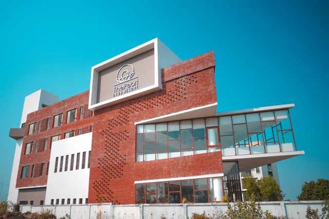 The Pearl Club Resort