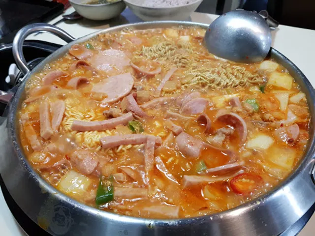 킹콩부대찌개 부산동래점