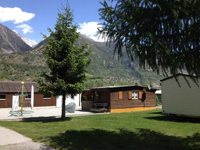 Camping Santa Monica Raron