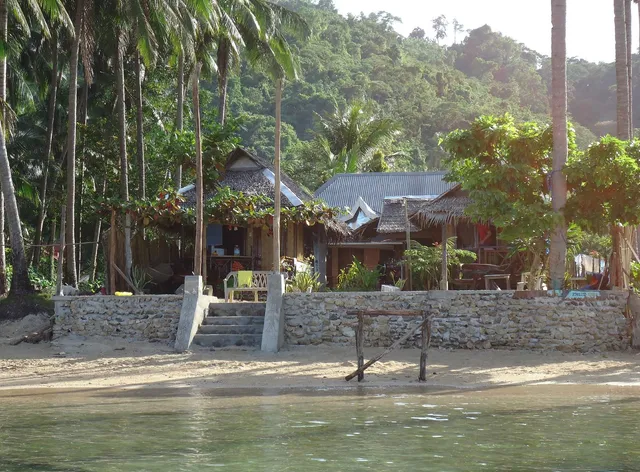 Talindak Beach Cottages