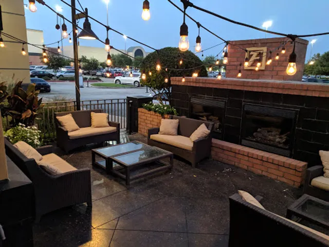 Fleming’s Prime Steakhouse & Wine Bar