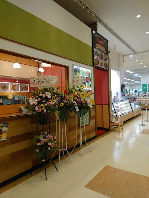 アジアンダイニングキッチン CHARLIE'S