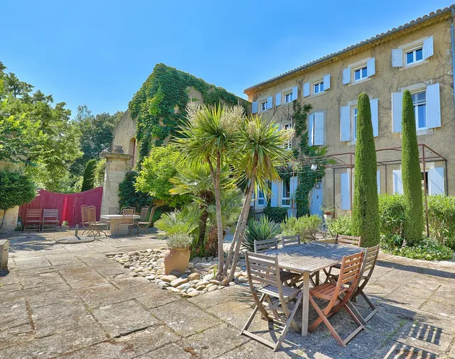 Field Dragonette : Location Gîte De Charme En Provence Avec Piscine