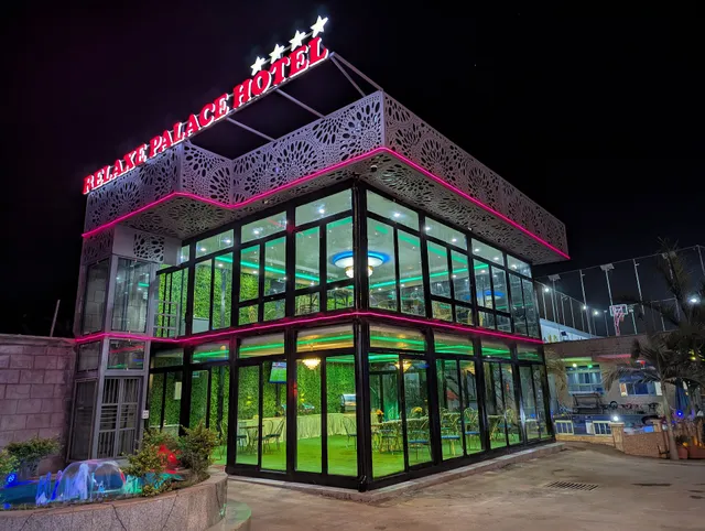 Relaxe Palace Hôtel SARL