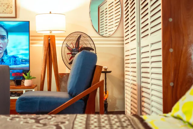 679372636 PALM Springs B&B