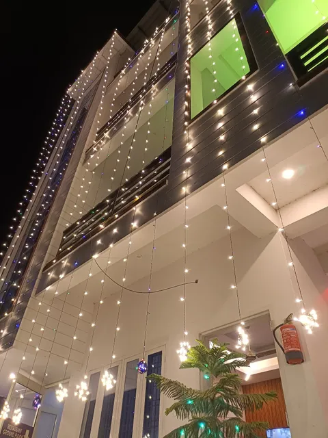 Shreem Homestay & Restaurant