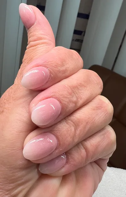 Gorgeous Nails & Spa