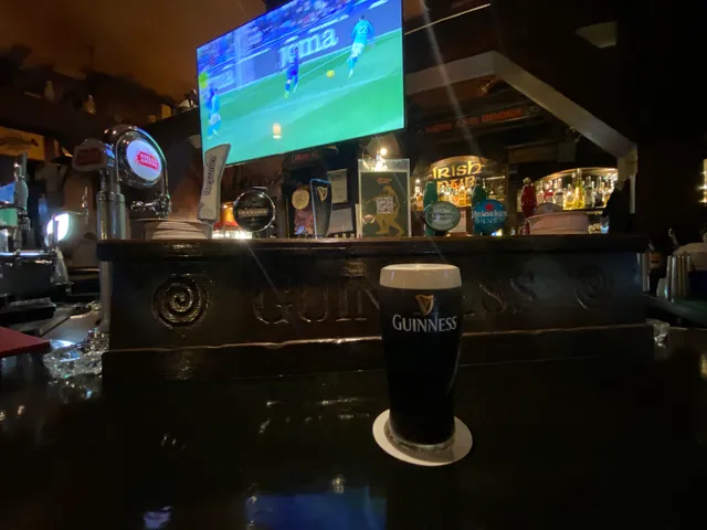 Fiddlers Green Irish Pub