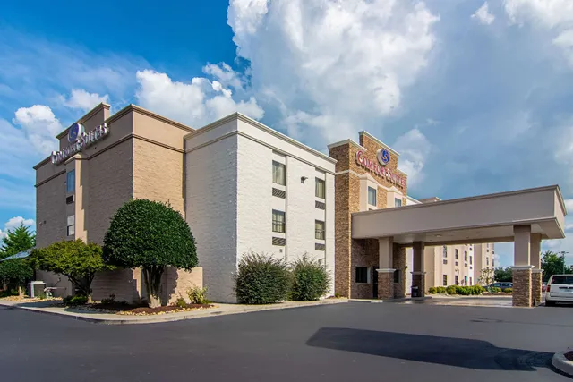 Comfort Suites Knoxville Airport