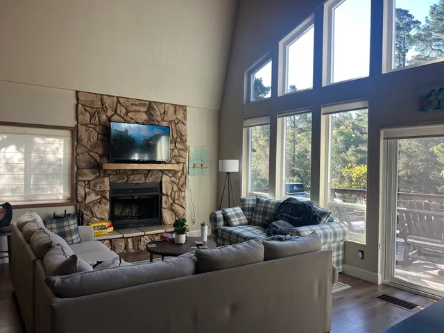 Coastal Retreat/King Beds/Big Sur Cabin/EV Charger