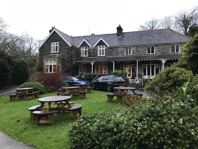 Tŷ Mawr Hotel