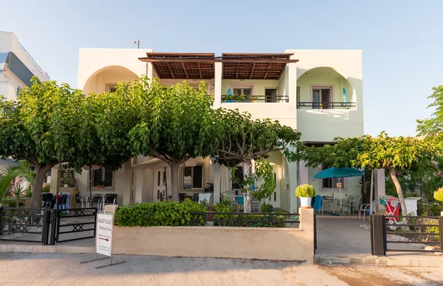 Haraki Sand Beach Apartments