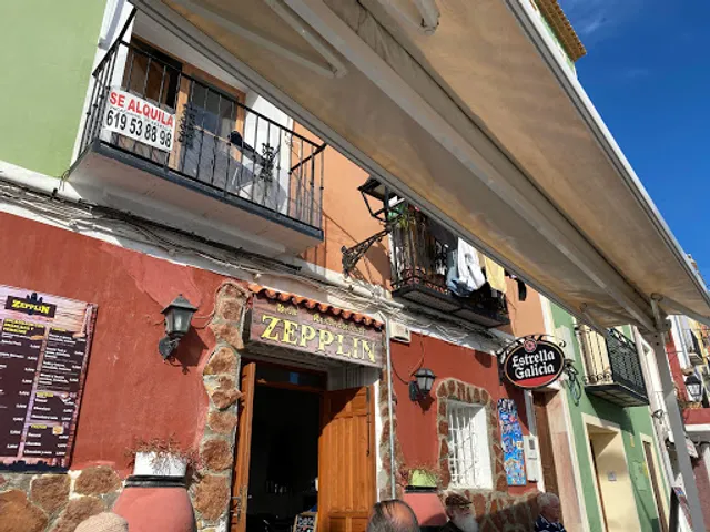 Zepplin Restaurant Bar