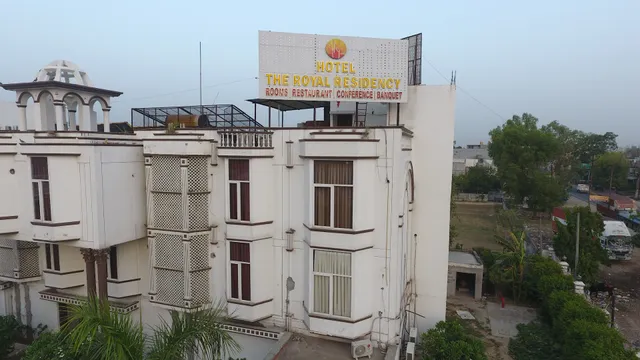 Hotel The Royal Residency