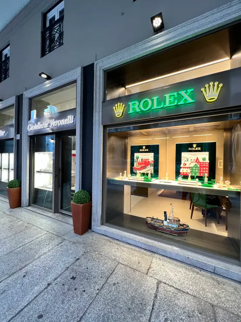 Gioielleria Veronelli - Rivenditore autorizzato Rolex - Rivenditore Autorizzato Cartier