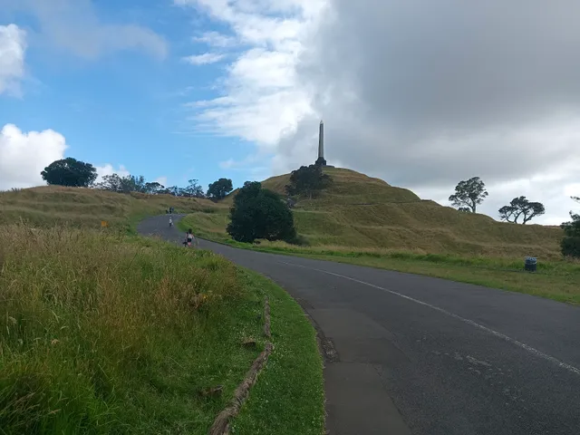 Maungakiekie / One Tree Hill