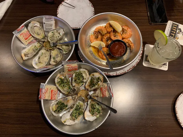 Lefty's Oyster & Seafood Bar