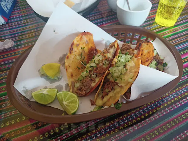 Sr. Tako - Antojitos Mexicanos