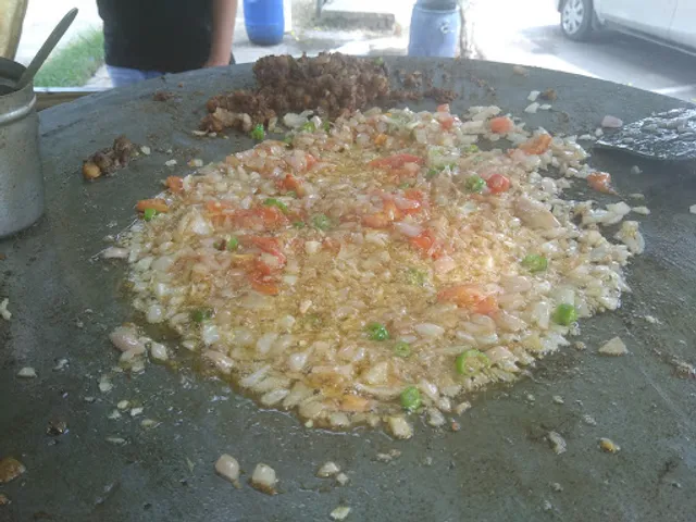 Vinod Saxena Zaika Kulcha