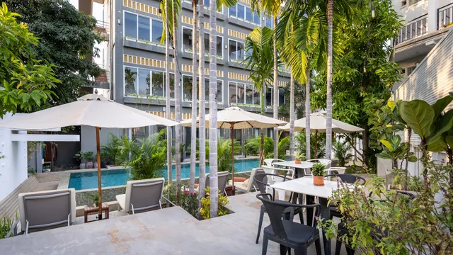 Reservoir Hotels | Yoga & Wellness Retreat