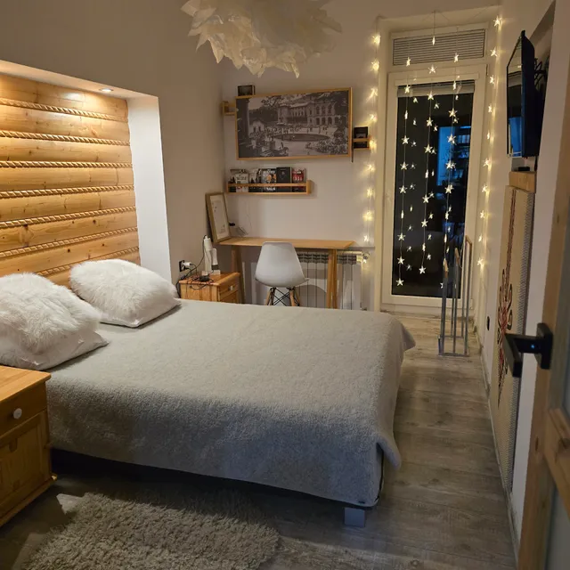 SOLE5 Apartament Krynica Zdrój ścisłe centrum 2 sypialnie pralko-suszarka parking w cenie English Italiano