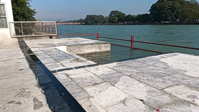 Hotel Anand Niketan - With Private Ghat | 3 Star Hotel in Haridwar