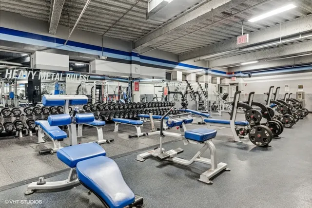 Crunch Fitness - Richmond Hill