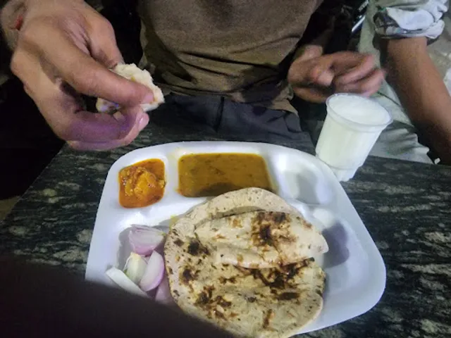 Jagdamba pavitra bhojnalaya