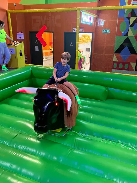 Diver Jump Trampoline Park