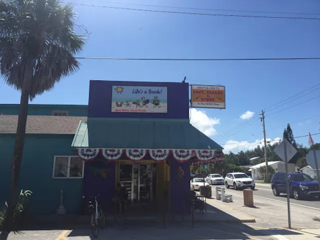 Ginny's & Jane E's Cafe and Gift Store