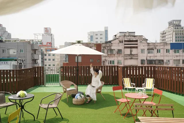 D.A.L Premium Capsule Hotel