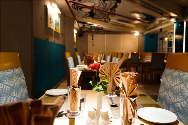 Surfers Restaurant, Puri