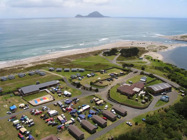 Thornton Beach Holiday Park