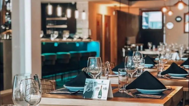 Mesa - Cocina & Vinatería