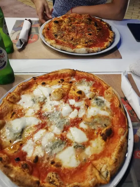 Ristorante Pizzeria "Rosso di Sera"