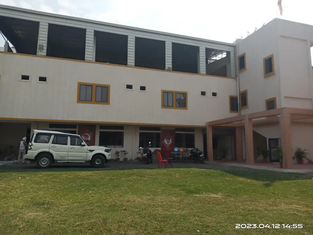 Hotel O Lalit And Marriage Garden