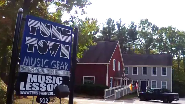 TuneTown Music Gear