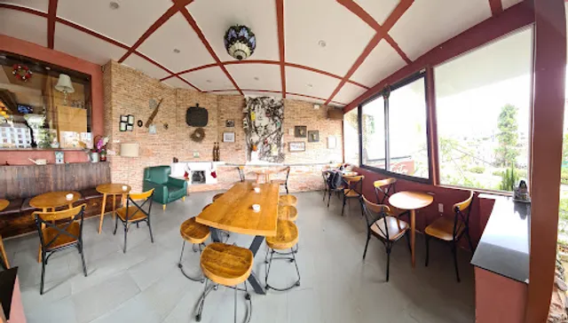 Cafe Nghệ Sỹ (Cafe Artista)