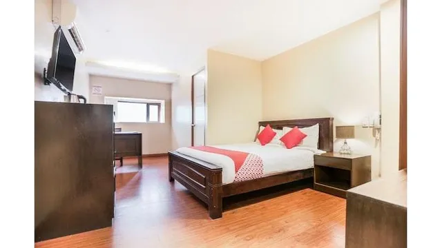 OYO 419 La Scala Residences