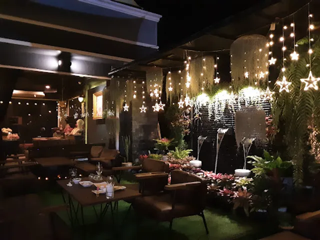 JUST SO Coffee Bar & Bistro