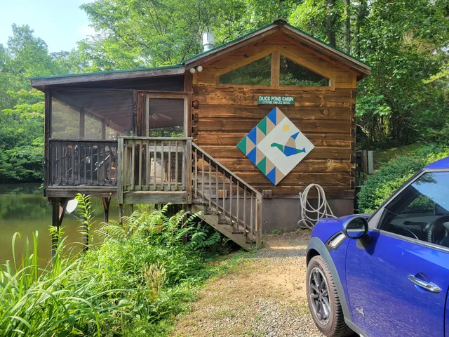 Pine Gables Log Cabins