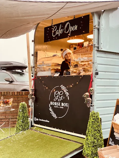 GG'S Horsebox Cafe & Bar