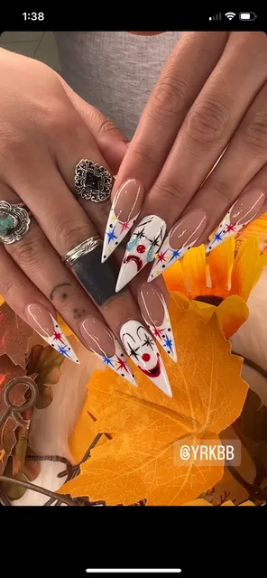 LA Nail Bar & Lashes