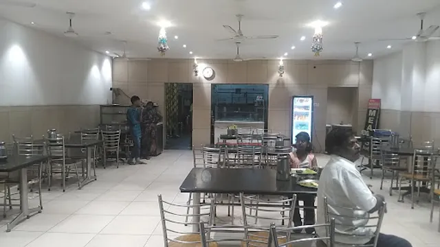 Hotel Shanmuga Bhavan