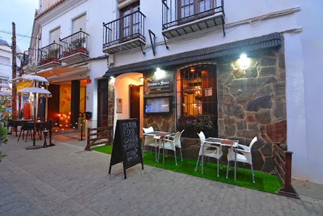 Deewan E Khaas Indian Restaurant