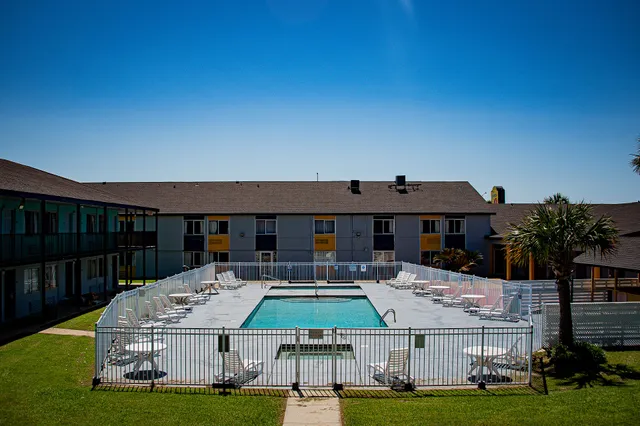 Super 8 By Wyndham Biloxi