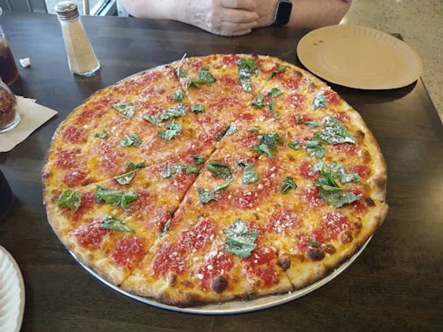 Round Pie Pizza Company (Brick)