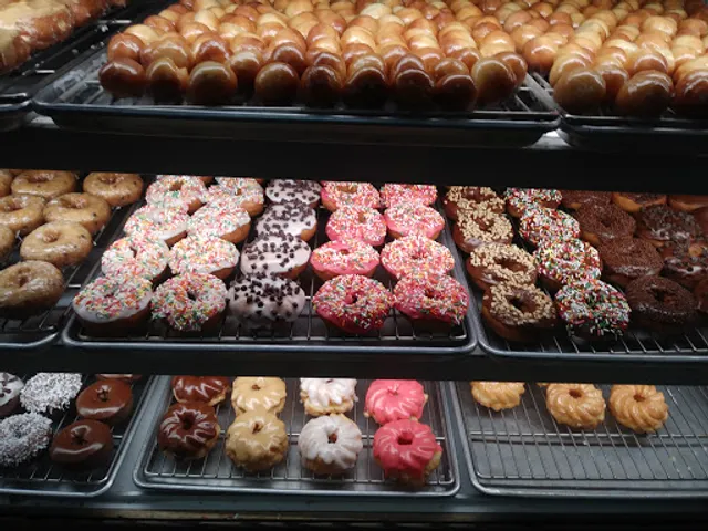 Foster's Donuts
