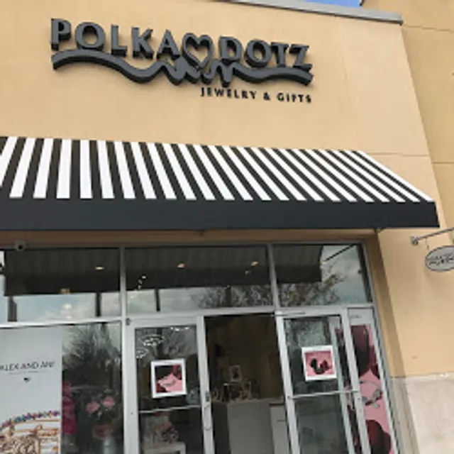 Polka Dotz at The Loop